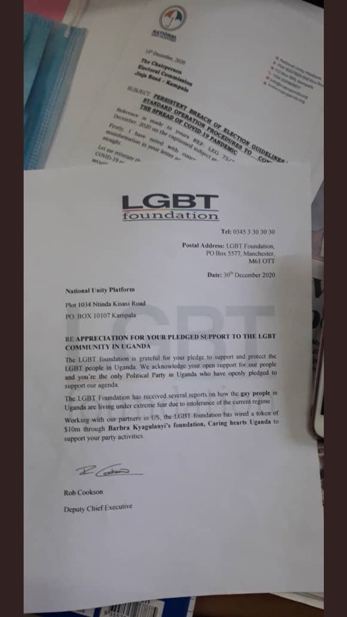 ToraBert's tweet image. He came with that injury stop spreading fake news sponsored by opposition media houses @ntvuganda otherwise we are #VotingOut weed men and women  and Gay sponsors 🎤🎤