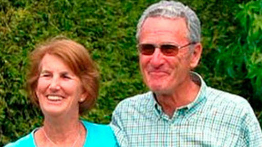 Hoy se cumplen 8 años de su asesinato, los quemaron vivos...no tuvieron piedad con ellos. Seguimos esperando encontrar a los culpables y verdadera justicia....nunca los olvidaremos.