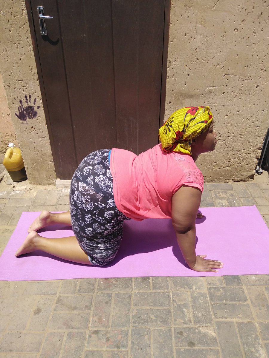 SibongileMaz's tweet photo. Strange isn't it?
U know yourself better than anyone else yet u crumble at the words of someone who hasn't lived a second of your life.
Focus on your voice... IT'S THE ONLY THING THAT MATTERS. #yoga #plussizeyoga #blackyoga #sdudlayoga #yogaMzansi #yogaSA https://t.co/AUu9cw9a4V