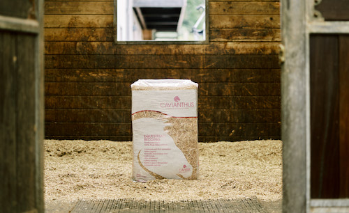 Wow, you're all just loving our miscanthus grass bedding, Cavianthus...its winning by several lengths easily! 

We've processed all the orders placed over Christmas and they are waiting to be collected by our pallet network partners this afternoon.

cavierabedding.co.uk/caviera_produc…