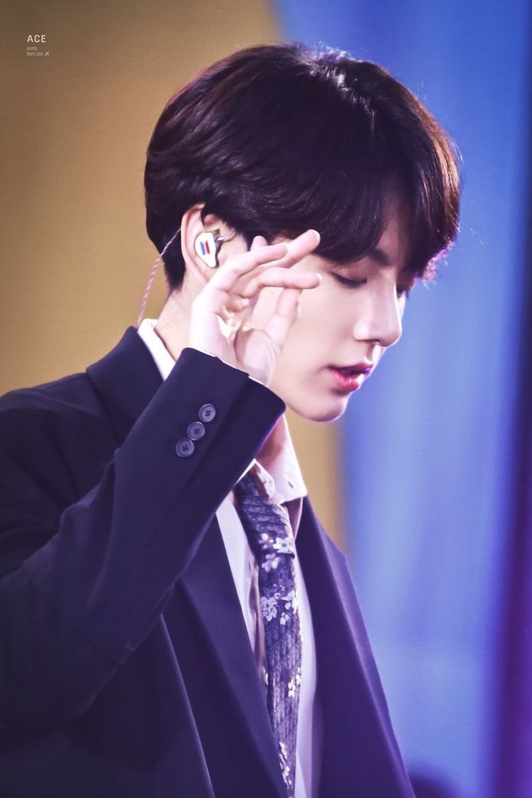jungkook pictures that look taken from a kdrama ; a thread