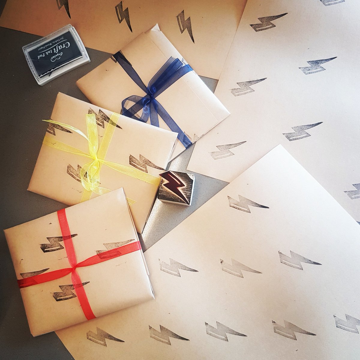 GroopyBaby's tweet image. 3 ספרונים ב-100₪ קישור בביו⚡