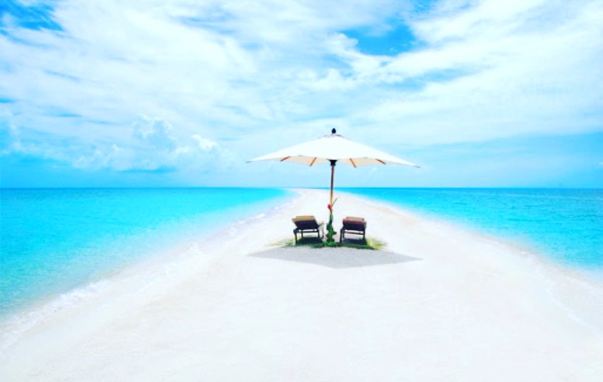 Not all Monday’s are created equal! 

#TeamSandals #VotedWorldsBest