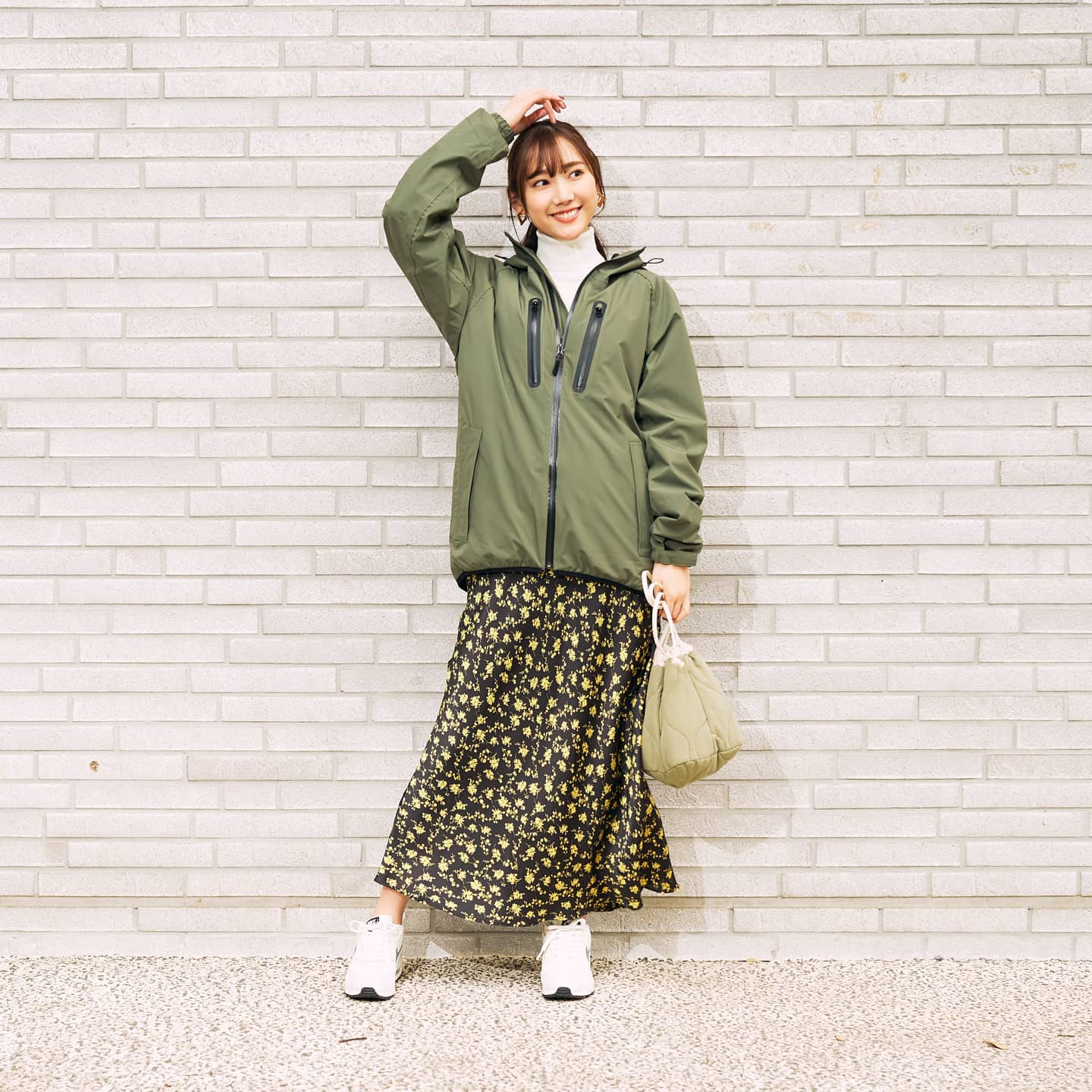 تويتر 公式 ワークマン女子 ワークマンプラス Workman على تويتر メンズライクなジャケットはホワイト 花柄で着こなして 防寒レインジャケットパーフェクトは雨の日コーデにもおススメ 8色のカラバリ Sサイズからの展開で女性にも 3900円です T