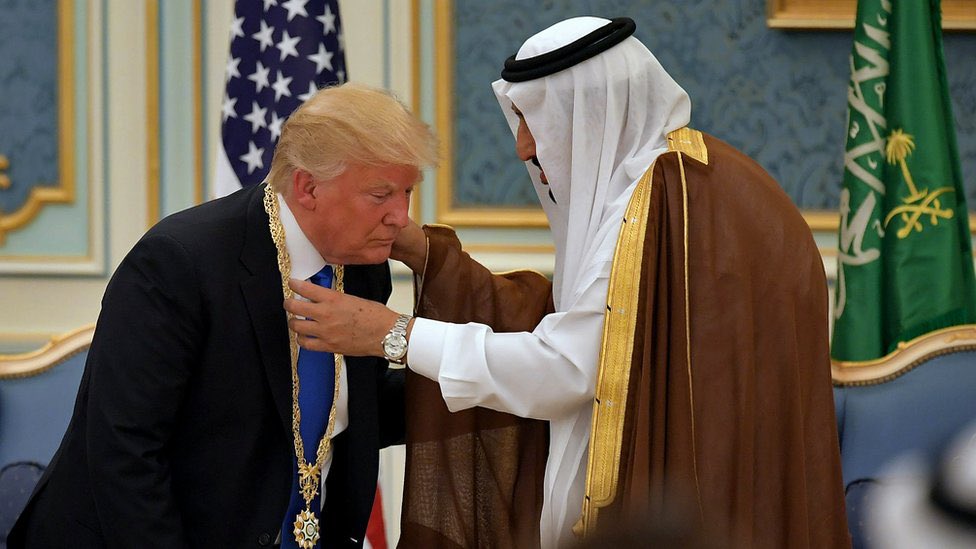 Trump visits the Middle East and receives royal Saudi welcome, highest Saudi honour by receiving the golden collar of abdulaziz al Saud Not been seen with past presidents ...