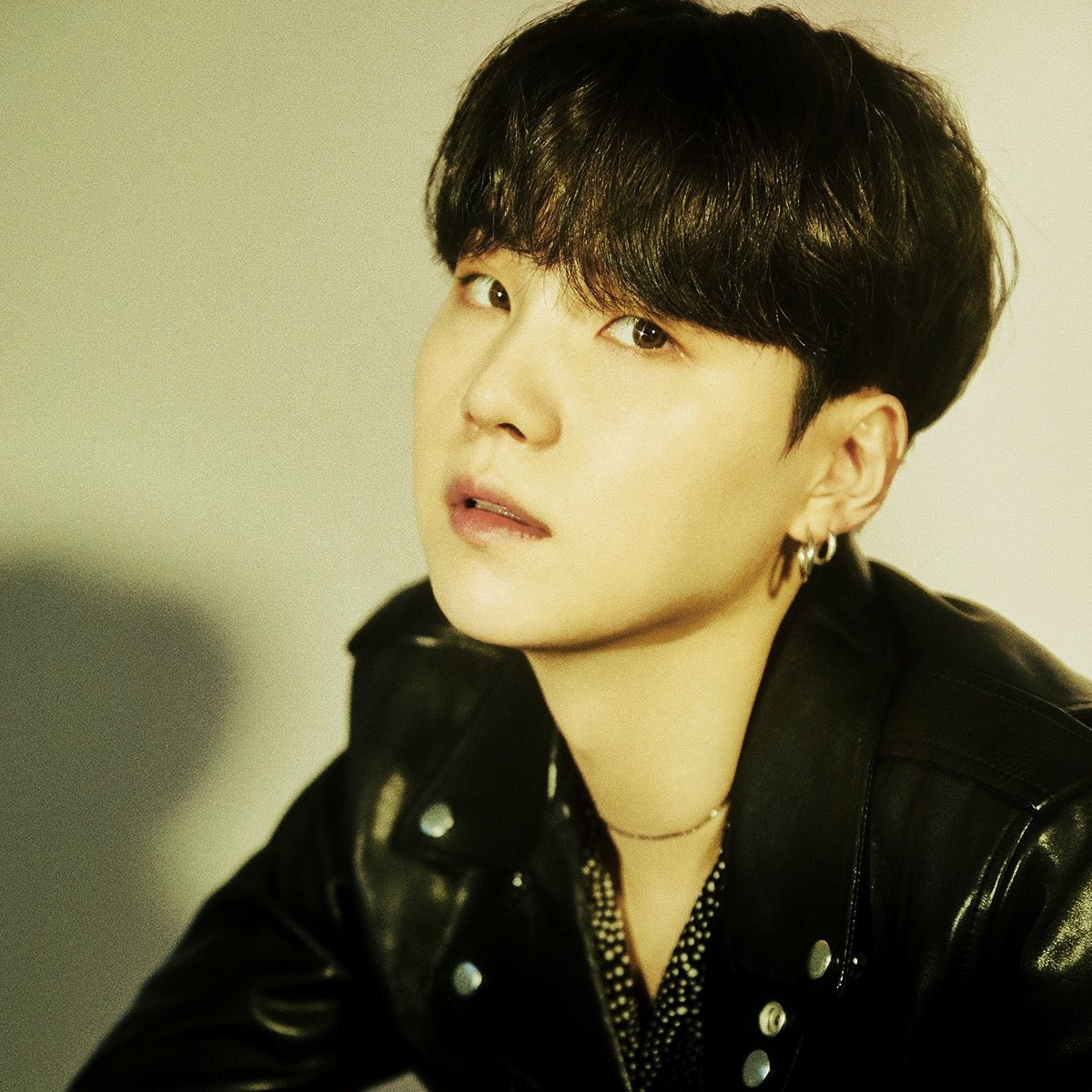 yoongisarchive's tweet photo. HOW ARE WE DOING https://t.co/oYovSqexGL