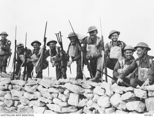  #OTD in 1941 the Battle of Bardia was being fought. Often considered an Australian victory supported by the  @RoyalTankRegt, the key to the success was a successful joint campaign (perhaps the first of the war) including the  @royalairforce and  @royalnavy.(Air power was key!)1/27