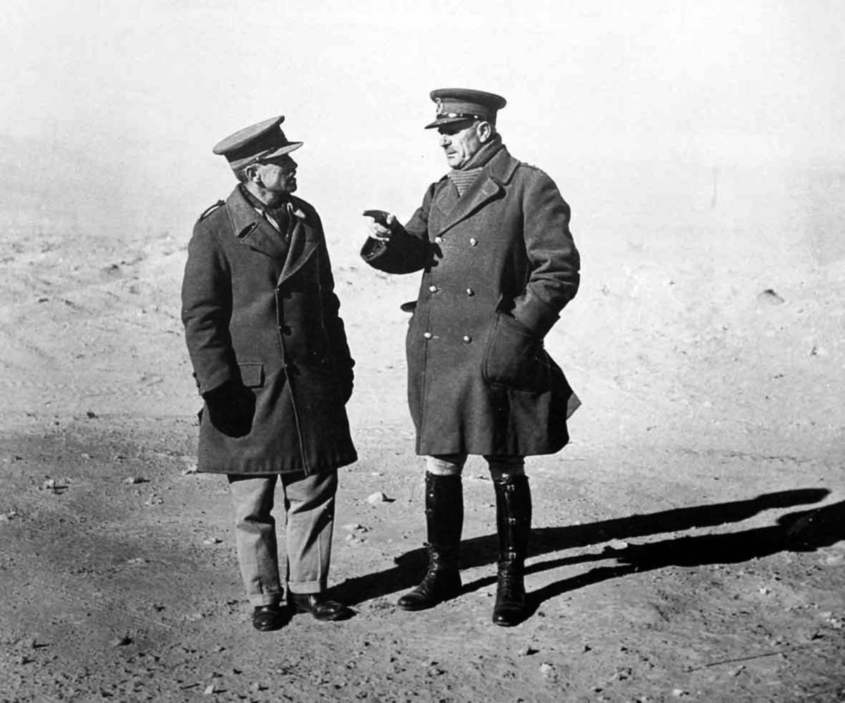 The unprecedented success of the first phase of Compass convinced Gens Wavell and O’Connor to continue their attack. Any advance into Libya required the capture of Bardia. It was needed as a supply post and so its defenders didn’t threaten the British lines of communication.3/27