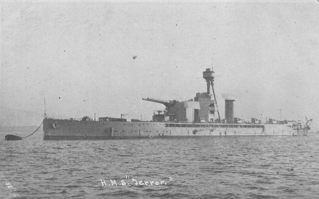 The RN joined in the preparations. The Inshore Squadron (monitor Terror / gunboats Ladybird, Aphis, & Gnat) bombarded the NW sector of the Bardia perimeter on 2 Jan and again the next day. Then came the battleships Warspite, Valiant, and Barham along with 7 destroyers.11/27