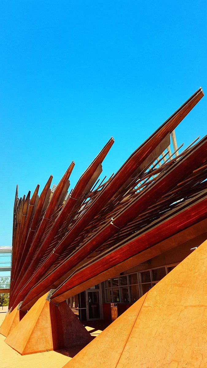 MAPedlow's tweet photo. Great to be back on deck @EdithCowanUni #joondaulpcampus today! #campuswalk #summer #Hello2021 #building1 #bitwarm https://t.co/pJiSNCULF0