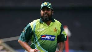 Inzamam-ul-Haq has played a total of 378 ODI matches till 2007 in which he has scored 11,739 at an average of 39.52. Inzamam-ul-Haq has scored 83 fifties and 10 hundreds in his ODI career.