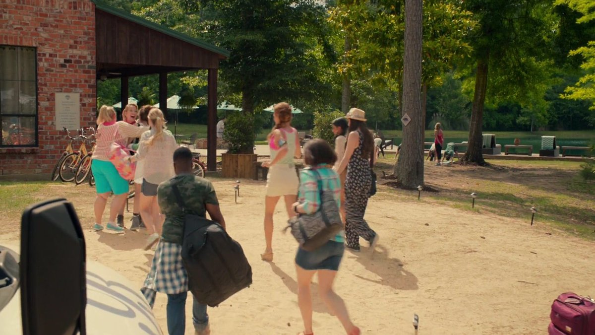 archivepitch's tweet photo. Beca going to hug Aubrey smiling was the reason for my collapse https://t.co/xaooJKyj8j