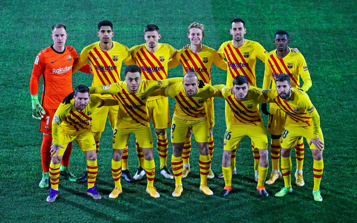 FCBarcelona_es's tweet photo. 🔥 ¡E Q U I P O!  💛❤️ https://t.co/HGJY9k0MqT