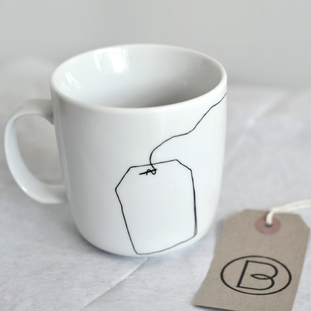 The first Monday back after Christmas 😴⁠

⁠But first, #Coffee ☕️⁠

⁠How to have a more sustainable cup of coffee... ⁠
⁠
☕️Try compostable coffee pods ⁠
☕️Pick a milk substitute⁠
☕️Look for organic &amp; fairtrade coffee ⁠
☕️Choose an unbleached/reusable coffee filter⁠