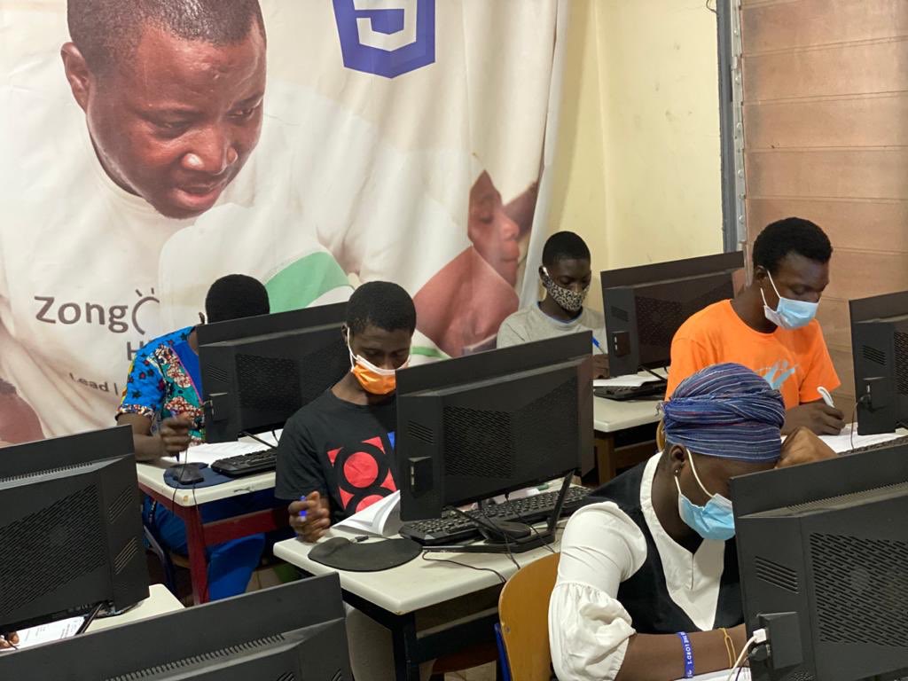 ZongoVationHub's tweet photo. After more than two months of intensive training in Web Development, our students from the Zongo Kids Coding Bootcamp are taking their quizzes and finalizing their projects before their graduation later this week.
#ZongoKidsCanCode #ZongoImpact #GenerationUnlimited https://t.co/OmV8pHl6GU
