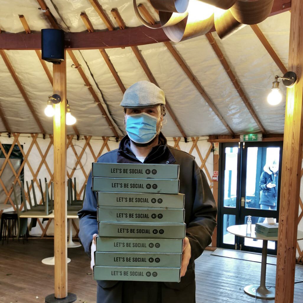 erics_pizza's tweet image. Doing our bit to keep Norfolk smiling through Tier 4... Albeit behind face coverings! 😷 Treat yourself to a slice of normality this week with an Eric’s Pizza takeaway.

Pre-order on click &amp;amp; collect. Open daily, 12-8pm 👌

ericspizza.touchtakeaway.net/menu

#northnorfolk #takeawaytime