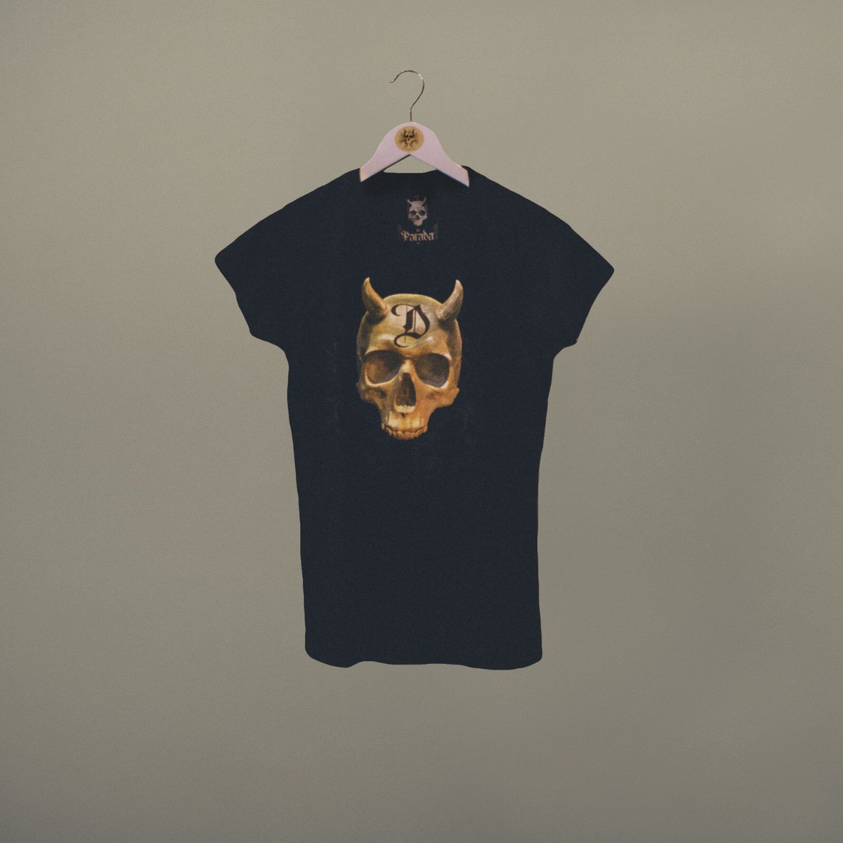 La Parada del Diablo
Línea oficial de camisetas.
Visita nuestra website:
laparadadeldieblo.es