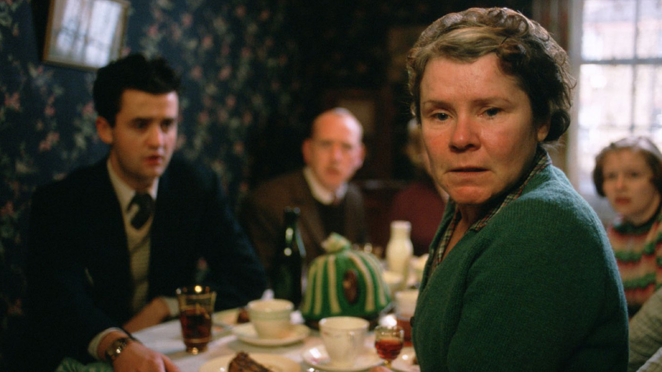 Happy birthday Imelda Staunton, European Actress 2004 for Vera Drake! 