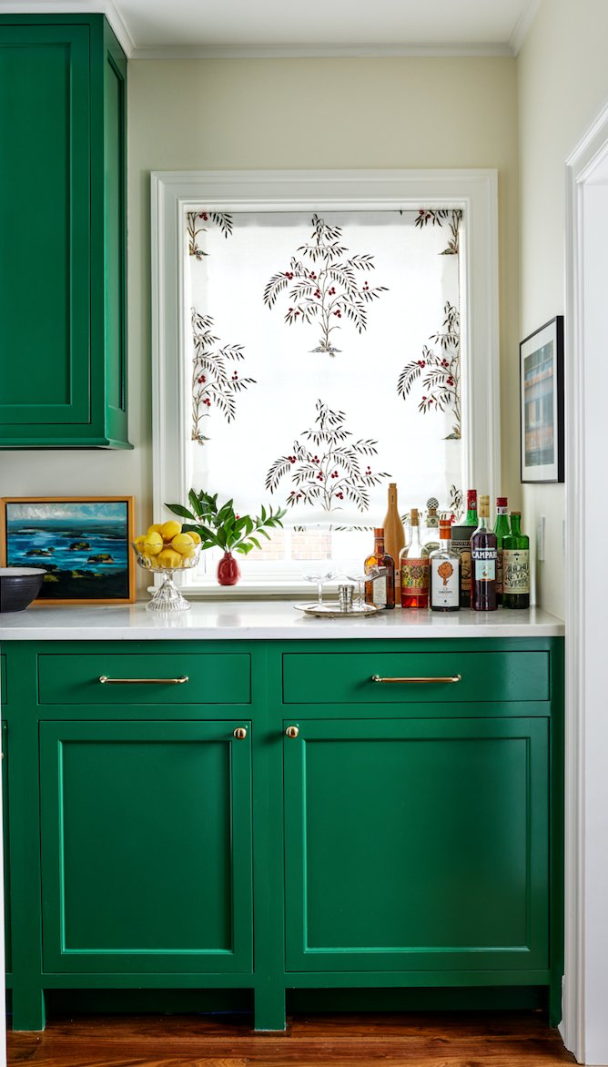I'm going to declare #green my color of the year for 2021. Sorry, <a href="/pantone/">PANTONE</a> ;) See blog for more - #interiordesignerdc #kitcheninspo #interiordesign #cocktailhour