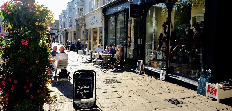 GMHighGrowth's tweet photo. What has distinguished the fate of the winners and the losers in the retail landscape throughout the pandemic? How can you apply this to your business to stay relevant right now ➡️ https://t.co/oz4JGR3ZBO
#businessgrowth #ukBiz #highstreet https://t.co/2gKnVBMQdp