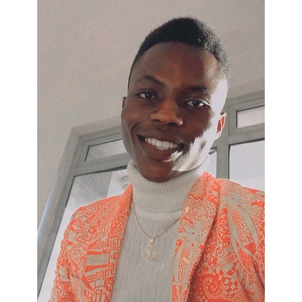 Having taught by #yali the need to help my community, I have been working on a project #Education4All where we provide free writing materials to students in Nigeria under RS foundation. 1000 writing materials were distributed to students in Dec. 2020 #alumniexchange #AlumniAdvent