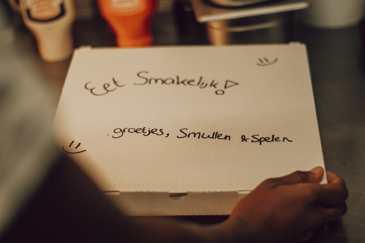 Vanaf zaterdag 9 januari zijn wij er weer! En kun je jouw favoriete pannenkoek of complete menu weer bestellen. Voor de Drive Thru, Take Away en (nieuw op proef) 😃Delivery #nobelhorst #almere