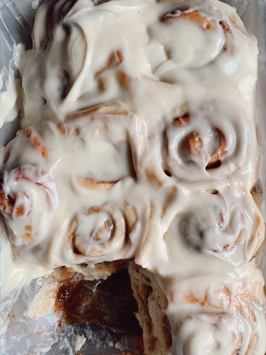 A baking dish full of soft, gooey, fluffy goodness 🤤 Serious question: do you like cinnamon rolls? Also, why isn’t there a cinnamon roll emoji 🤔 (baking process saved to my IG story food highlight if you want to make them too).

instagram.com/p/CJoVTKrh9Ps/