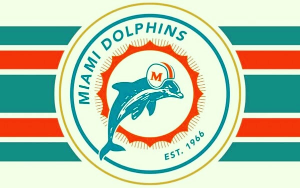 The_phinstonest's tweet photo. Retweet this if you a #proud #miamidolphins fan! https://t.co/75KDQJ2DBJ