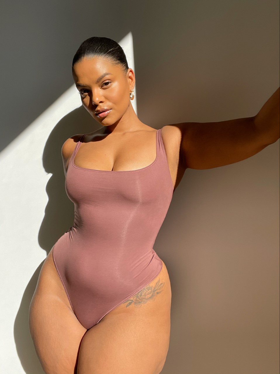 SKIMS on X: .@LeslieSidora wears the Body Basics Square Neck Bodysuit in  Garnet — launching in sizes XXS - 4X tomorrow, Tuesday January 5 at 9AM PT  / 12PM ET. Join the