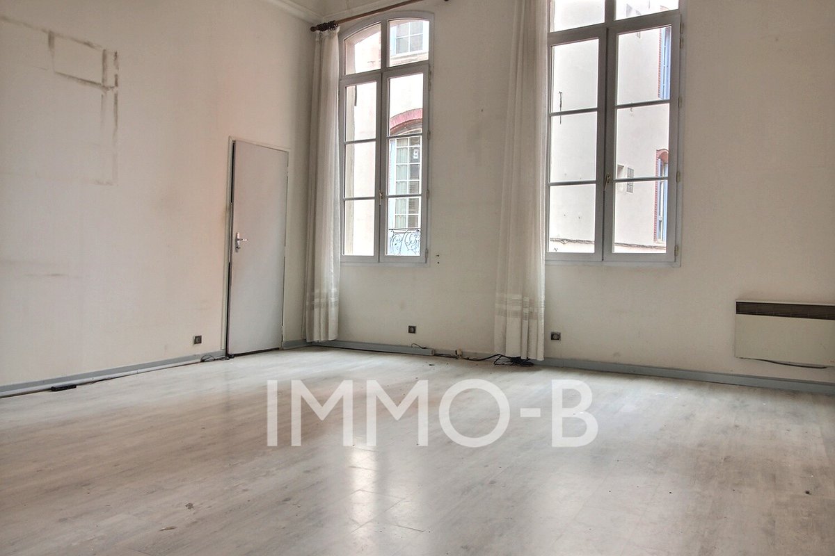 ImmoB_31's tweet photo. ✨ Ils nous ont fait confiance ! #VENDU ❗️

Appartement T2 à Toulouse Centre
🔴 Résidence des années 1980
🔴 63m² de surface habitable

⏳ Vous avez un bien à vendre ? 
📞 Contactez notre agence au 0561286128

#agenceimmobilieretoulouse #venteappartementtoulouse #T2Toulouse https://t.co/X9vYwh3Aan