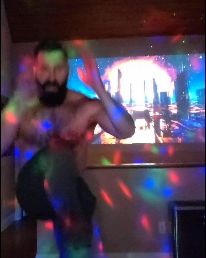HandleBar_ASMR's tweet photo. One Of My Secrets To Happiness Is Solo House Dance Parties. You Don't Have To Be A Good Dancer (As Demonstrated) To Get The Feel Good Benefits Of It.
#dance #feelgood #goodvibes #goodtimes #therapy #happy #silly #goofy #happiness #secret #exercise #whyn… https://t.co/0OK5LkyLju https://t.co/MZ6xSgBFo3
