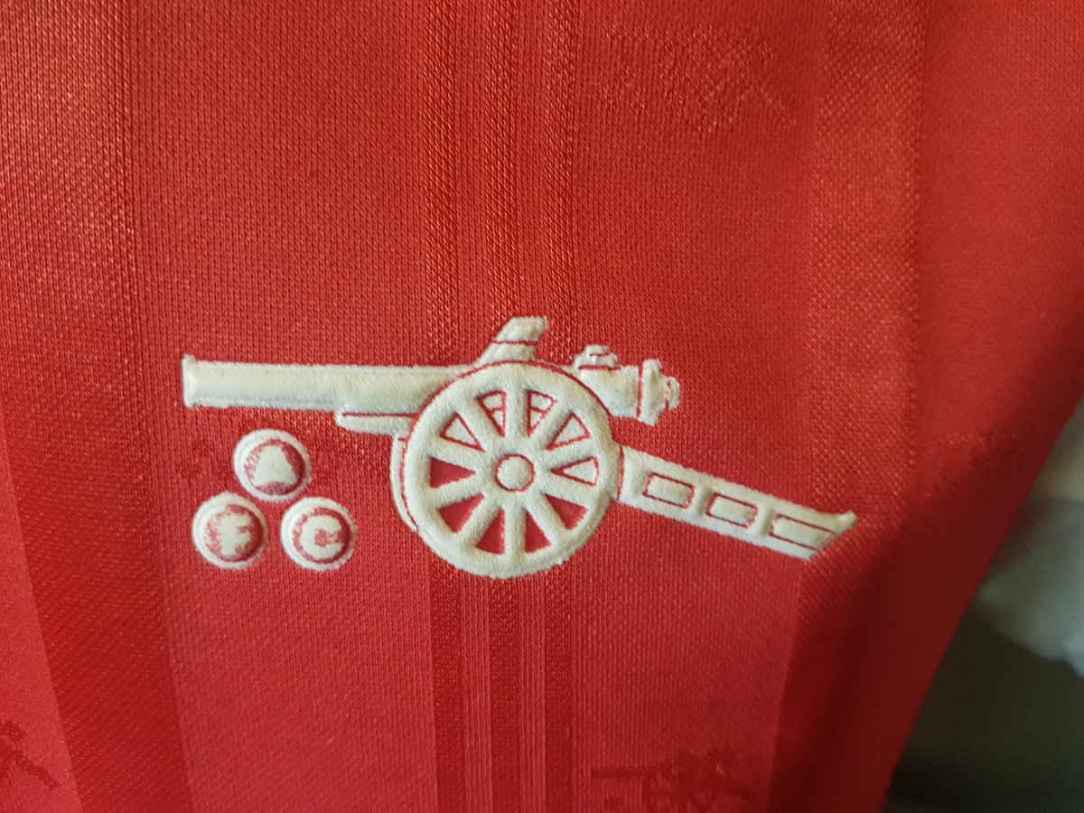 retrokits's tweet photo. For Sale 
Arsenal Adidas Football Shirt Adult M Home 88/90
https://t.co/JE3GDCM01V https://t.co/LkzCgUf621