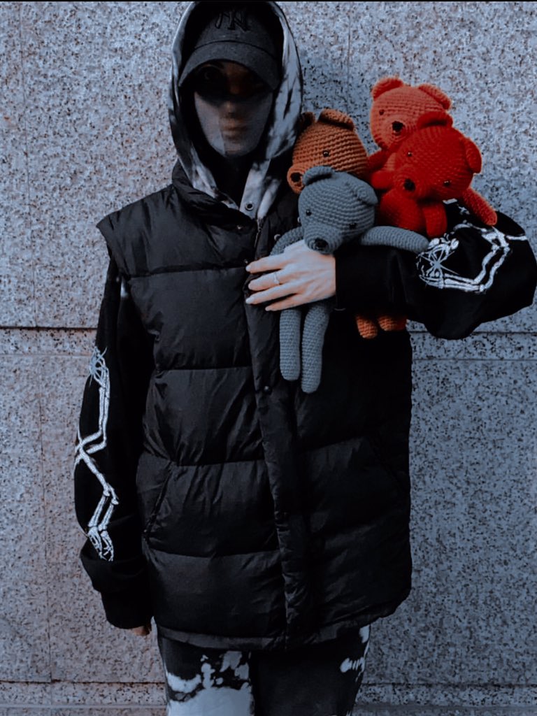 thxkxrtxszg's tweet image. † 𝕰𝖒𝖕𝖊𝖟𝖆𝖓𝖉𝖔 𝖑𝖆 𝖘𝖊𝖒𝖆𝖓𝖆 𝖈𝖔𝖓 𝖙𝖗𝖊𝖒𝖊𝖓𝖉𝖆 𝖕𝖆𝖞𝖆𝖘𝖆𝖉𝖆.