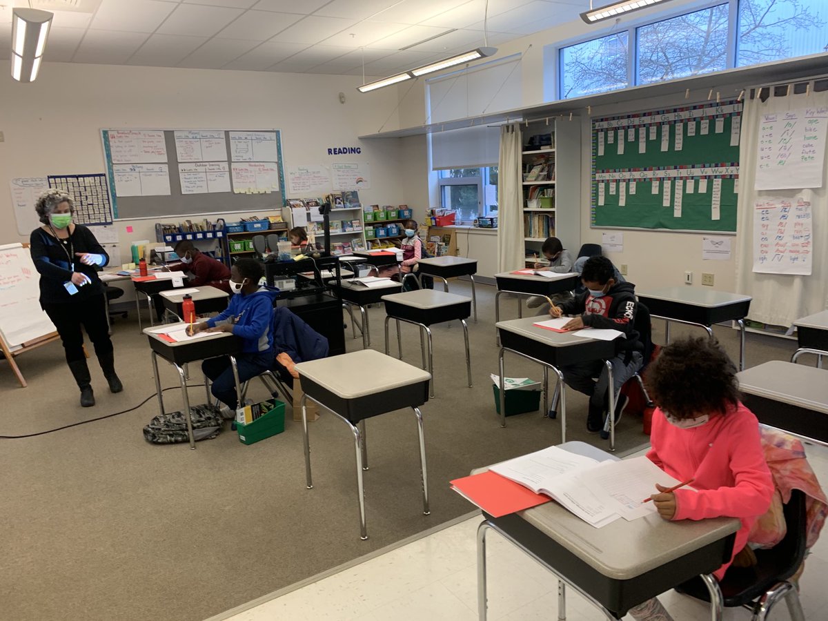 #PPSEECS #happy new year ⁦<a href="/eecsportland/">East End School</a>⁩ ⁦<a href="/PORTLANDPUBLIC/">Portland Schools</a>⁩