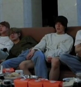 Tae thighs and jungkook hands what else we need