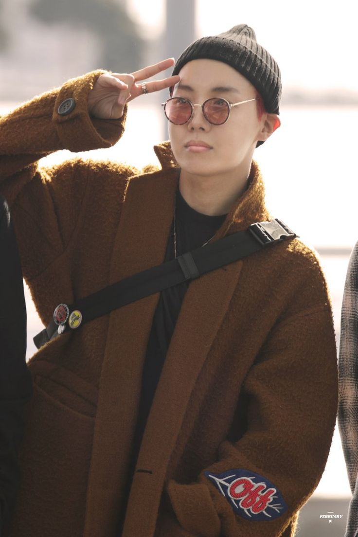 hoseok wearing glasses; a thread