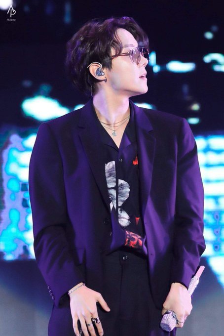 hoseok wearing glasses; a thread