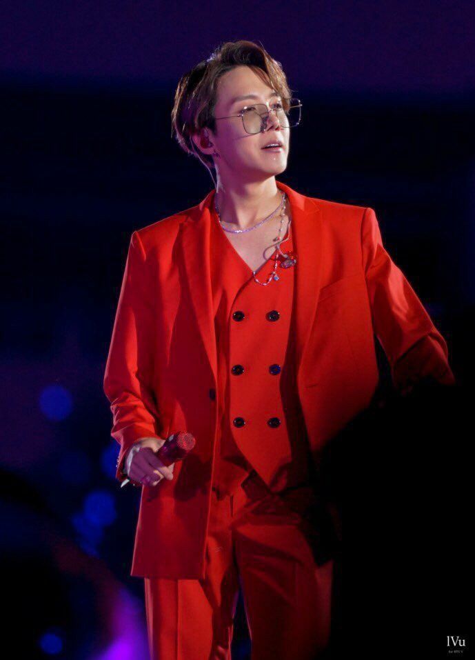 hoseok wearing glasses; a thread