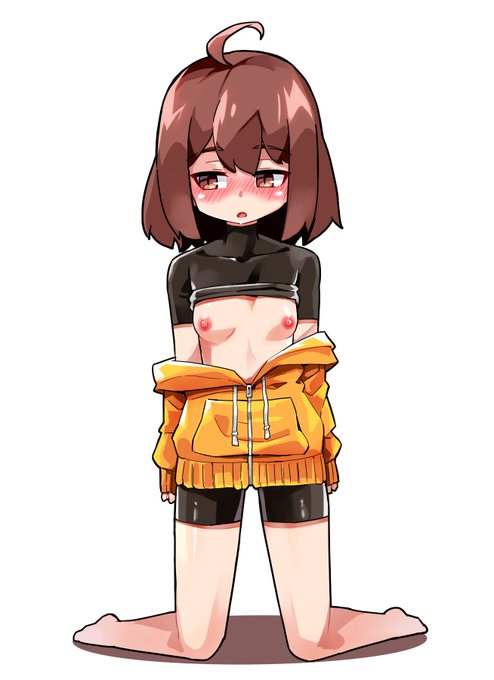 リンネってカラーによって中に着てなかったり履いてなかったり最高だよね

裸、日焼け差分→https://t.co/5y0v1q2ZIv 