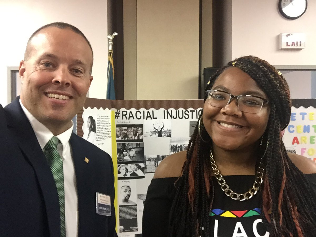 Chris Moody tweet media