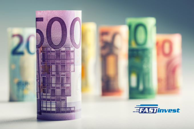 FastInvestNews's tweet photo. EUR/USD Technical Analysis: A New Beginning
It appears that the EUR/USD is trading within the formation of an ascending channel, which indicates a significant short-term bullish bias in market sentiment. 

Find out here: https://t.co/acqhePhLf6 https://t.co/uuHWyEjIU1