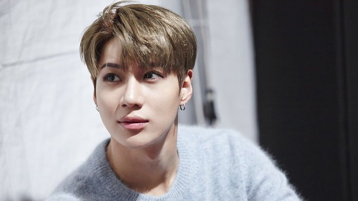 justzahra5's tweet photo. My wish for SHINee cb is that they would left Taemin's upper lip alone in all its glory https://t.co/Zb4R4GpV57