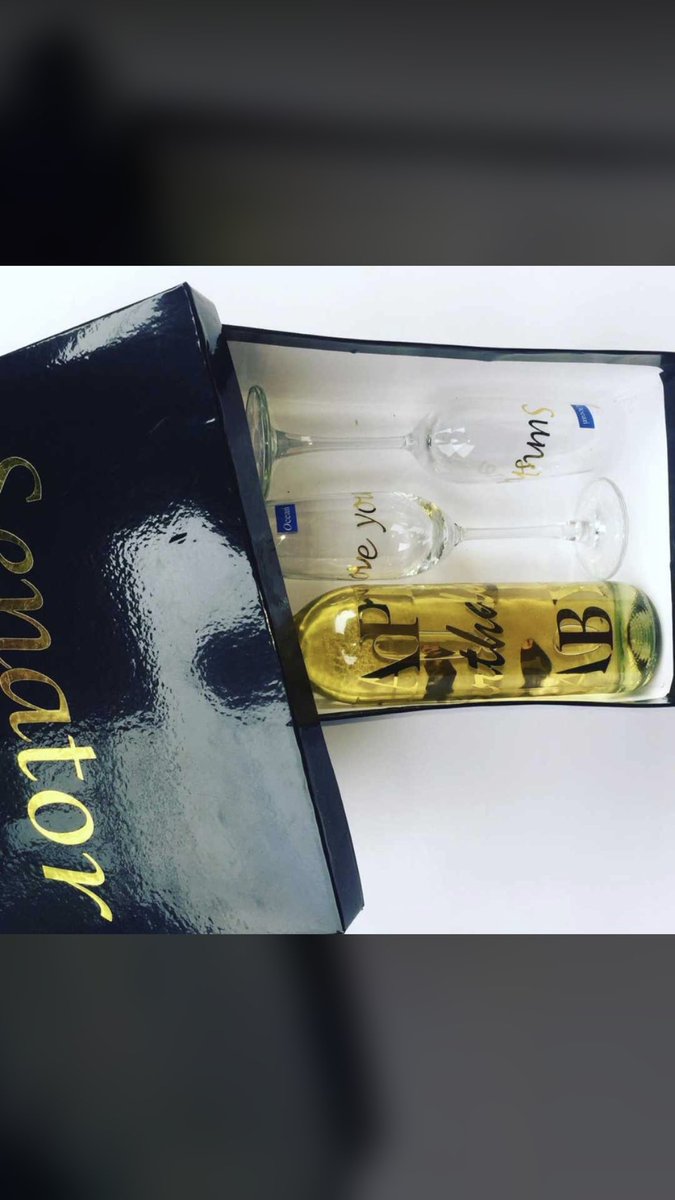 this_n_thatgift's tweet photo. Simple but thoughtful gifts go a long way.
Customized wine with wine glasses.
•
•
To order,send a dm or call 08122126300.
•
•
•
#thisnthatgift #giftshop #customwineglass #customizedgifts #giftsforher #giftsforhim #giftbox #enugubased https://t.co/K2gbauB3HF