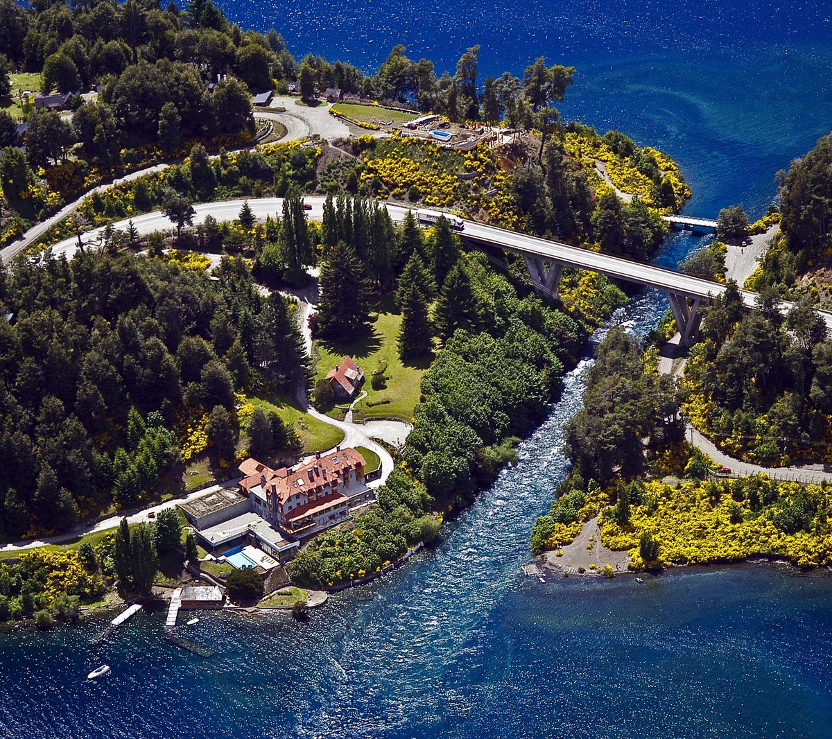 ¿Cuáles son los mejores destinos para visitar en 🇦🇷 en 2021 según <a href="/trivago/">trivago</a>? Si el #COVID19 lo permite, estos son los recomendados al ser “budget-friendly” e ideales para escapar de las multitudes: #Tandil, #SMdelosAndes, #SantaRosaDeCalamuchita y #VillaLaAngostura