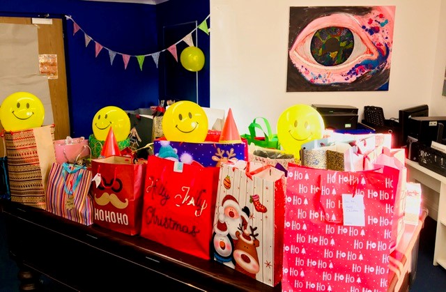ymca_challenge's tweet photo. A #Massive #Shoutout to @clockwisecreate - who made #Christmas happen for our #residents at Hillbrook House - thank you - cant wait to see you all soon #HappyNewYear2021 https://t.co/DqDLliPZ9S