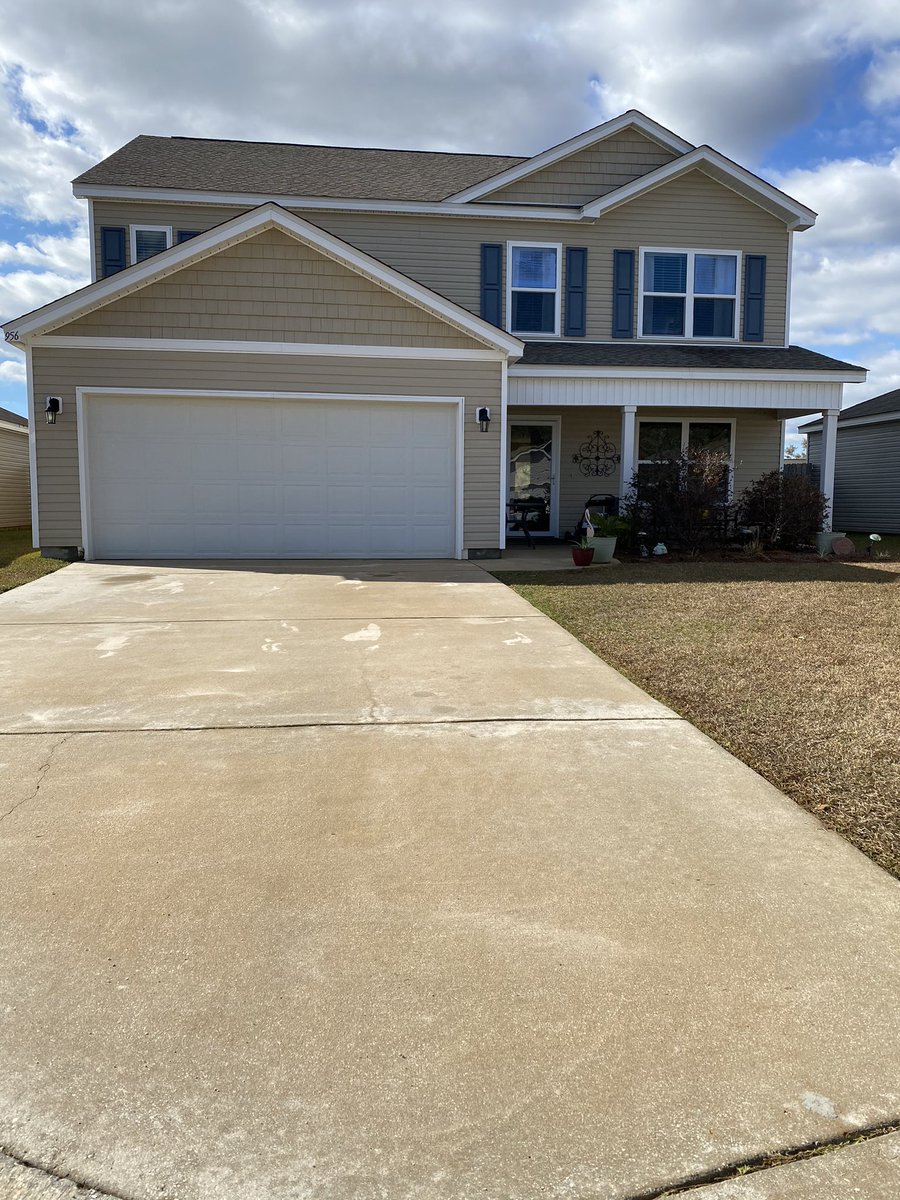 EyeDoWindows's tweet image. Look no further! 👀

We are here for any pressure washing and window cleaning needs! 💦

We have the solution! 

Request a FREE quote 👉🏻 eyedowindows.com/contact/ 

☎️251-609-2976