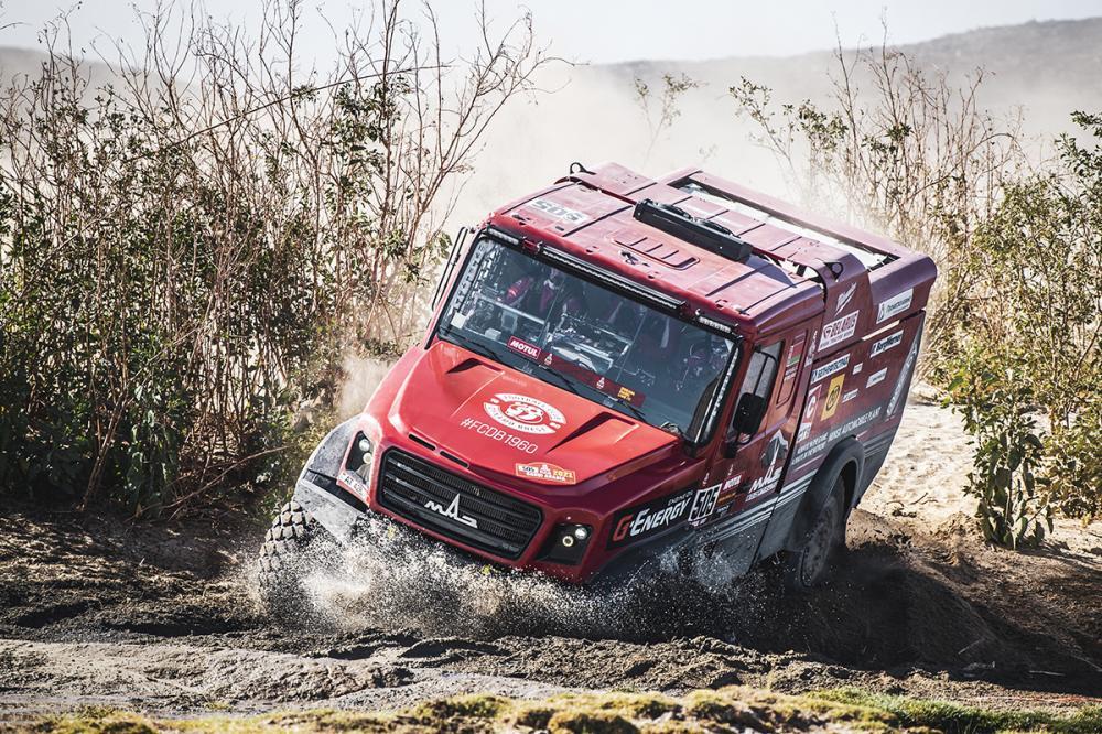 blog_senna's tweet photo. Crónica de la segunda etapa del Rally @dakar:
https://t.co/91EKkVwdlI
#Dakar2021 #RallyDakar #DakarRally #Barreda #Brabec #Honda #AlAttiyah #Sainz #Peterhansel #Kamaz #Alsaif #Sotnikov #Viazovich #Quintero #RedBull #ChalecoLopez
#Buggyra #Casale #Soltys #KTM
Foto de @dakar https://t.co/YICLUbQTFo