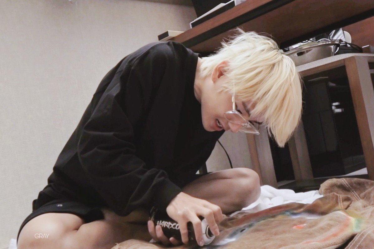 เเทหะหยุดผัวได้เเล้ว ◡̈ tweet media