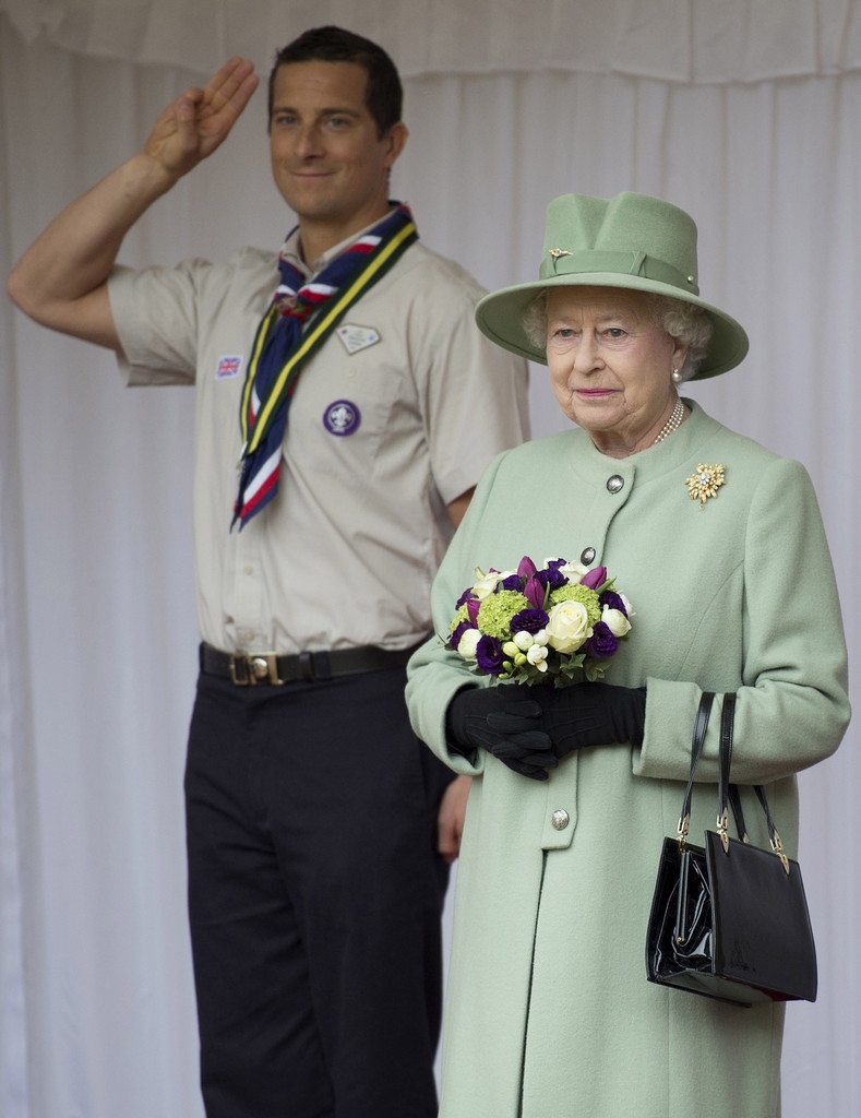 crownchronicles's tweet image. #OTD in 1912, the Scout Association was incorporated by Royal Charter. Granted by George V, the Scouts engage, empower &amp;amp; support young people to make a positive contribution.
⁠
The Queen is their Patron, &amp;amp; The Duchess of Cambridge &amp;amp; Duke of Kent are Joint Presidents.⁠
⁠
📸 WWD