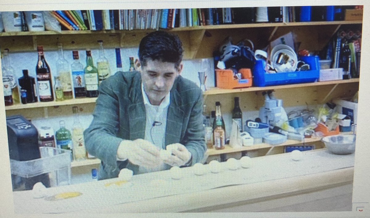 NWC_STEM's tweet image. Biology, Chemistry and Psychology teachers discussing findings of our academic research: cannibalism diseases 🦠 narcissism in serial killers 🧠 nanotech. ⚛️ food chemistry 🍳 and so much more 😊👏🏼 we can’t wait to share findings with the girls #NWCAlwaysLearning @NorthwoodGDST